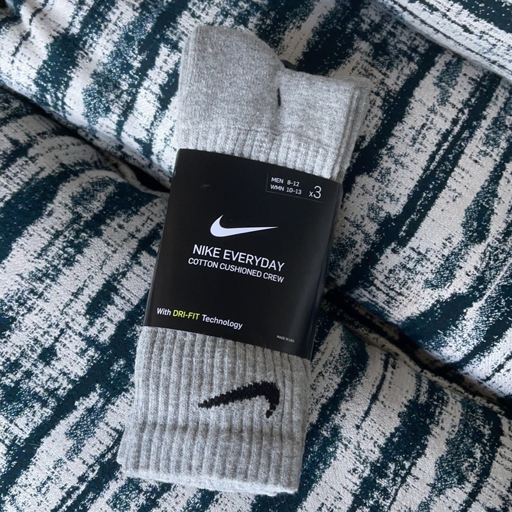 Nike Socks Everyday Cushioned Crew 3 pairs set - Picture 9 of 16